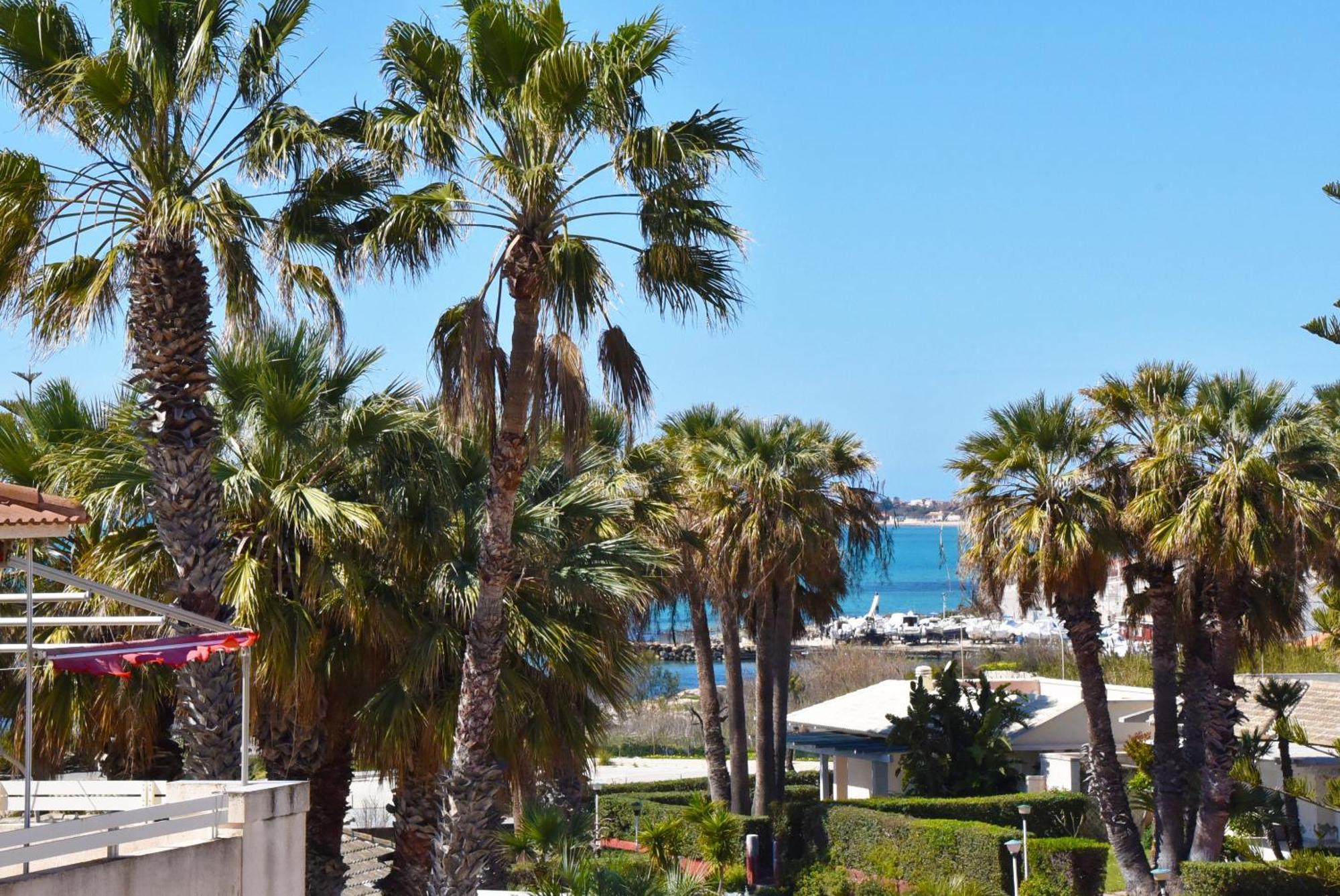 Apartamento Punta Di Mola House Marina di Ragusa Exterior foto